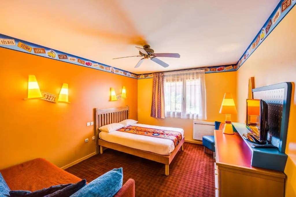 Hotel Disney Santa Fe: características, precios y opiniones de huéspedes