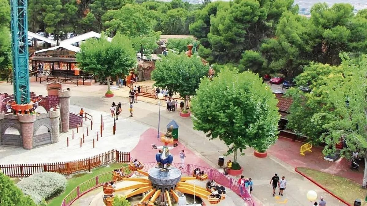 Parque de atracciones Zaragoza: horarios, precios y atracciones imperdibles