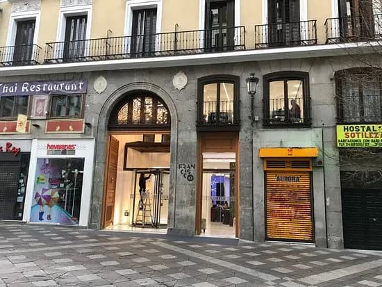 Hotel Francisco I en Madrid Calle Arenal: comodidad y ubicación ideal