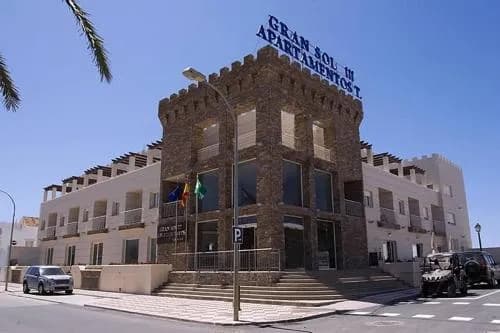 Hotel Gran Sol: Encuentra el mejor alojamiento en España sin sorpresas