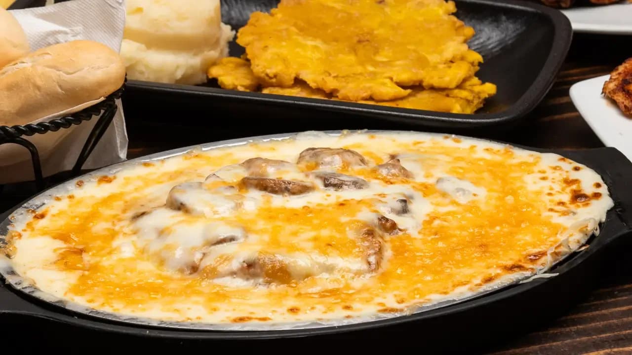 Menú de restaurante suculento barra gastronómica: sabores irresistibles